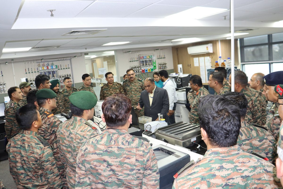 artrac_ia's tweet image. "𝐈𝐧𝐬𝐭𝐢𝐭𝐮𝐭𝐞 𝐨𝐟 𝐌𝐢𝐥𝐢𝐭𝐚𝐫𝐲 𝐋𝐚𝐰”

Officers attending the Middle Level Commanders &amp;amp;  Staff Officers Law Course at #IML, New Delhi, visited the Forensic Science Laboratory #FSLRohini on 20 Feb 2026.

The participants were given a comprehensive tour of the lab