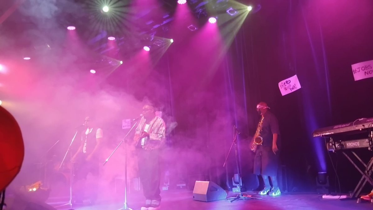 🌹🌬LewLew🌬🌹 tweet media