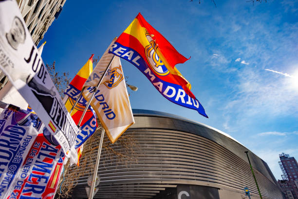 ix_Aike's tweet photo. The biggest club in the world plays football today https://t.co/b0Ti2OQNod