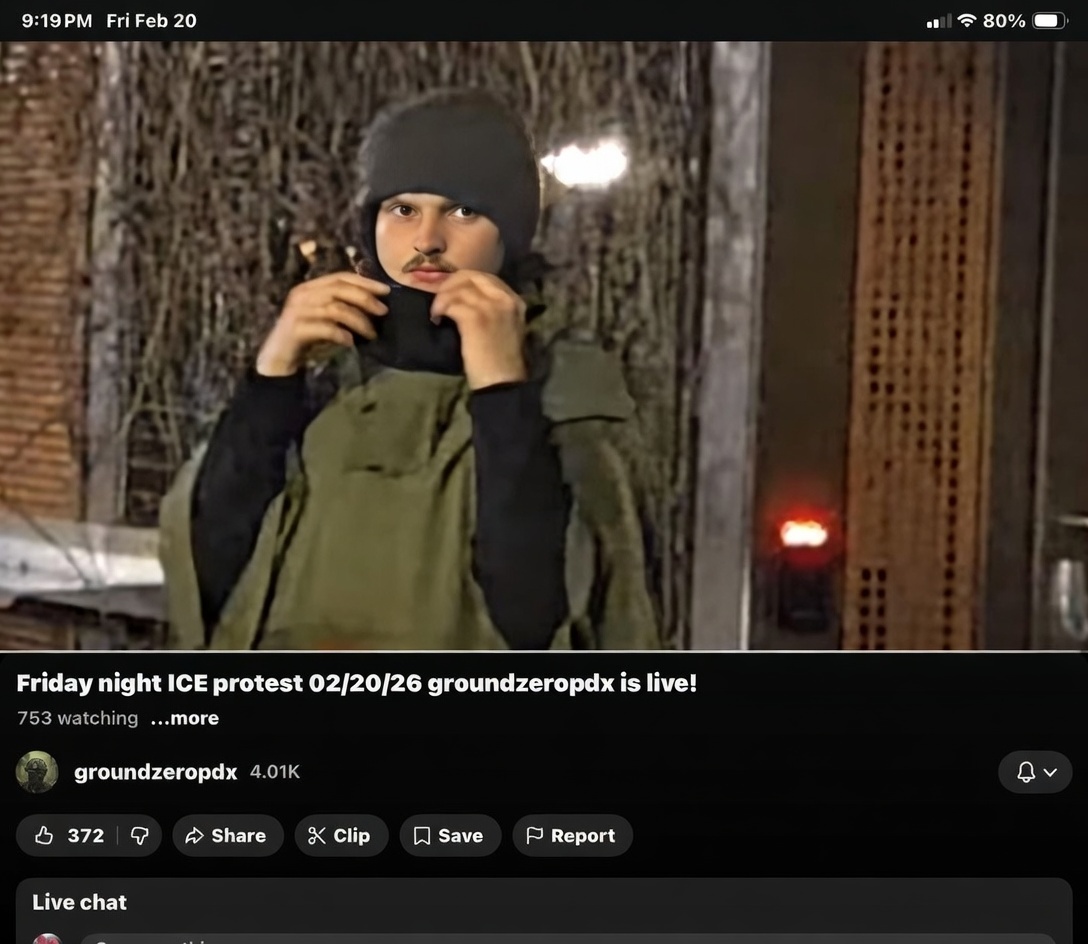 <a href="/ReaperG78/">Reaper</a> <a href="/DivintyMary/">Miss Mary</a> <a href="/Patriot_Shane_/">Shane</a> anyone know the guy in this picture that handed Harry the object <a href="/Patriot_Shane_/">Shane</a> was attached with?