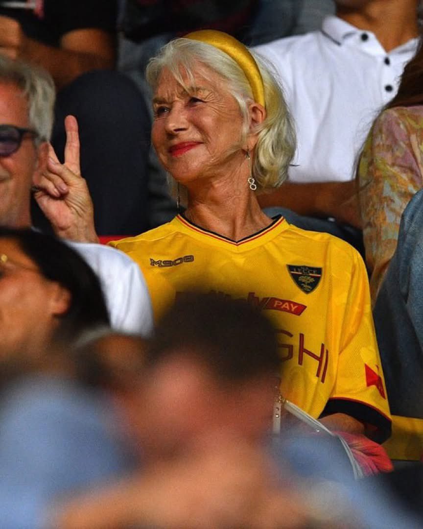 🔴🟡 If you’re a Lecce fan, your nearest away trip is an 850km round trip - and the majority of games are more than 2,000km

I wonder if Dame Helen does away days with the Giallorossi?