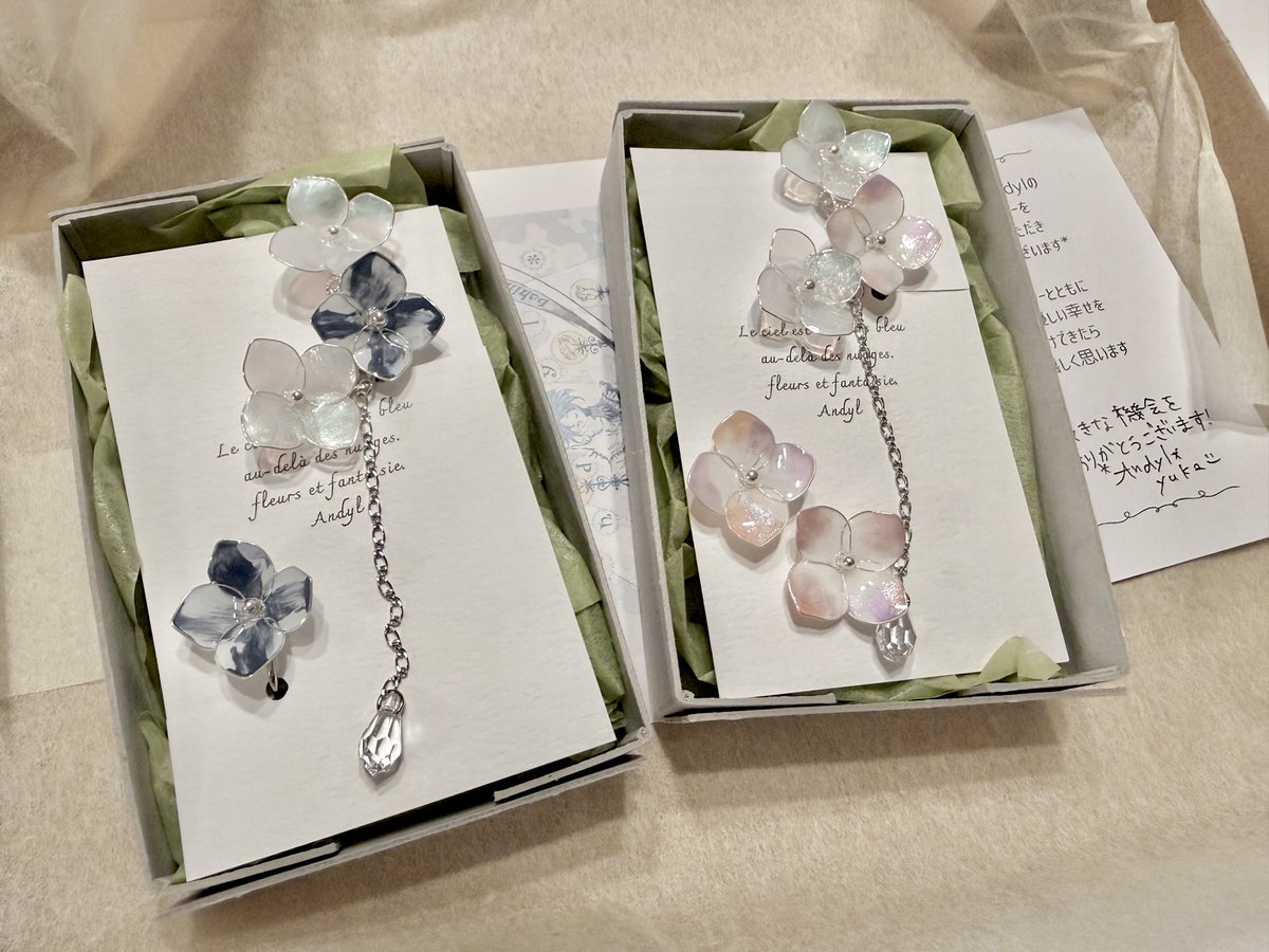 わーっっ.*・ﾟ色違いでお迎えいただき、さらにお母様とお揃いでつけて