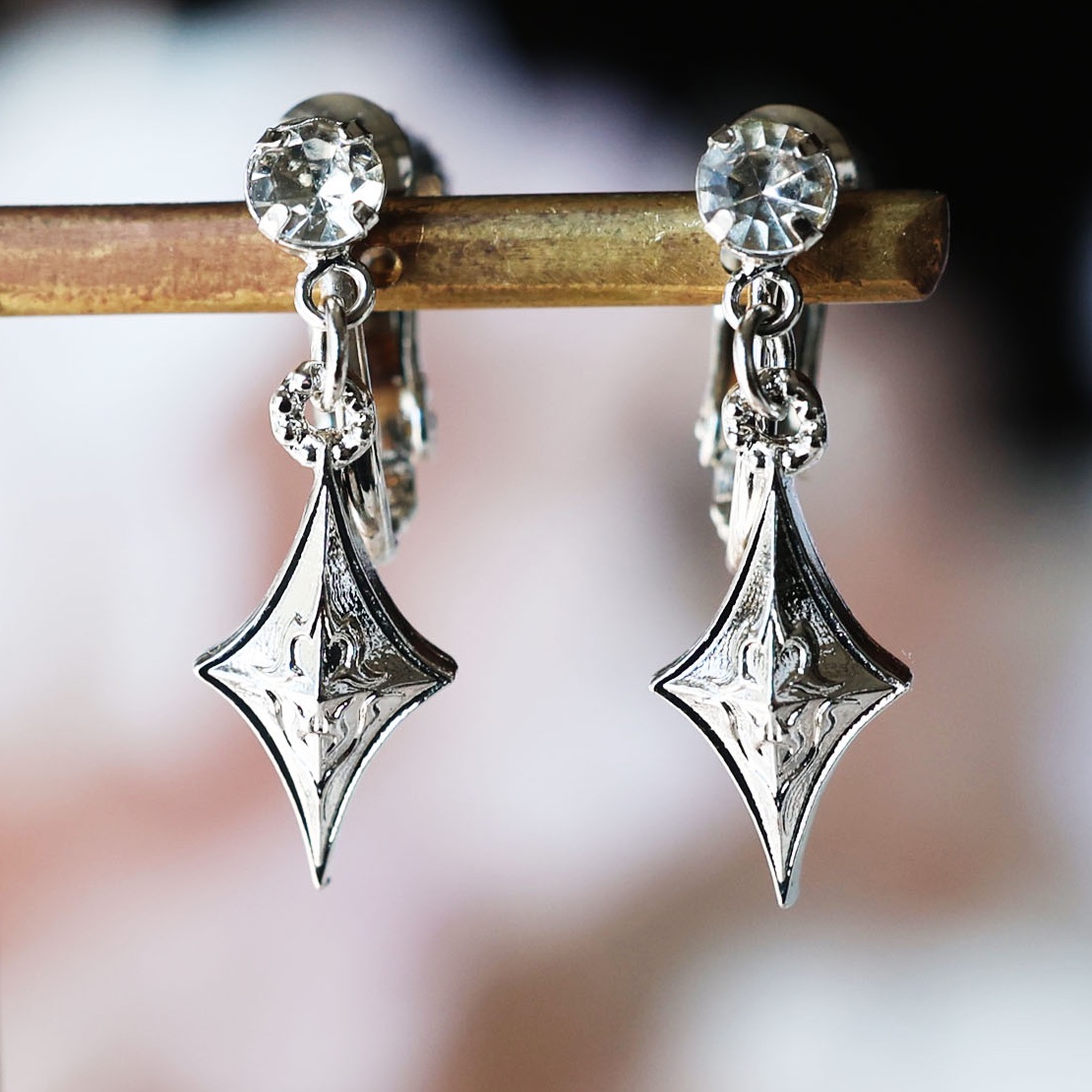 イヤリング「ティアフラグメント・銀」（W.無色） - 海福雑貨通販部