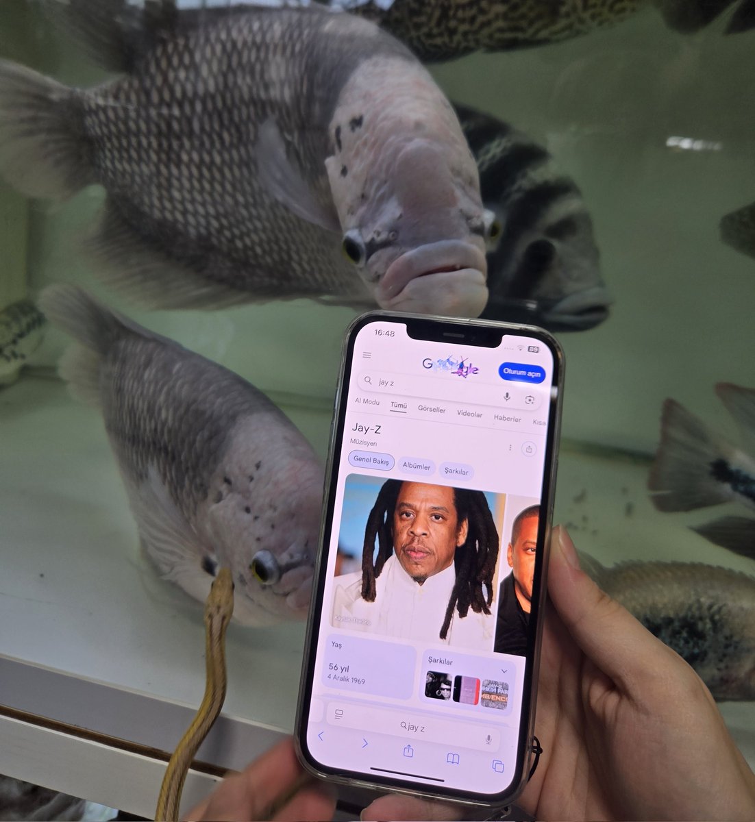 スタッフがずっと 誰かに似てると言うもんだから….
