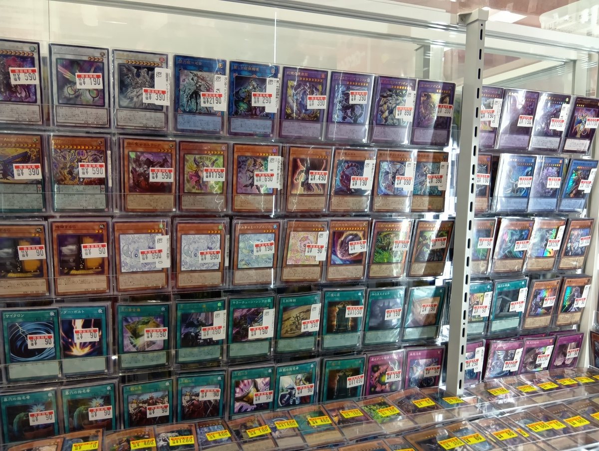 ✨️ショーケースコーナー紹介✨️ 遊戯王の特価コーナーになります