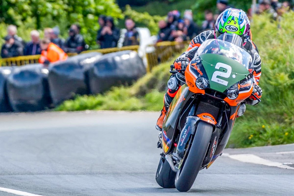 markspicsiom tweet media