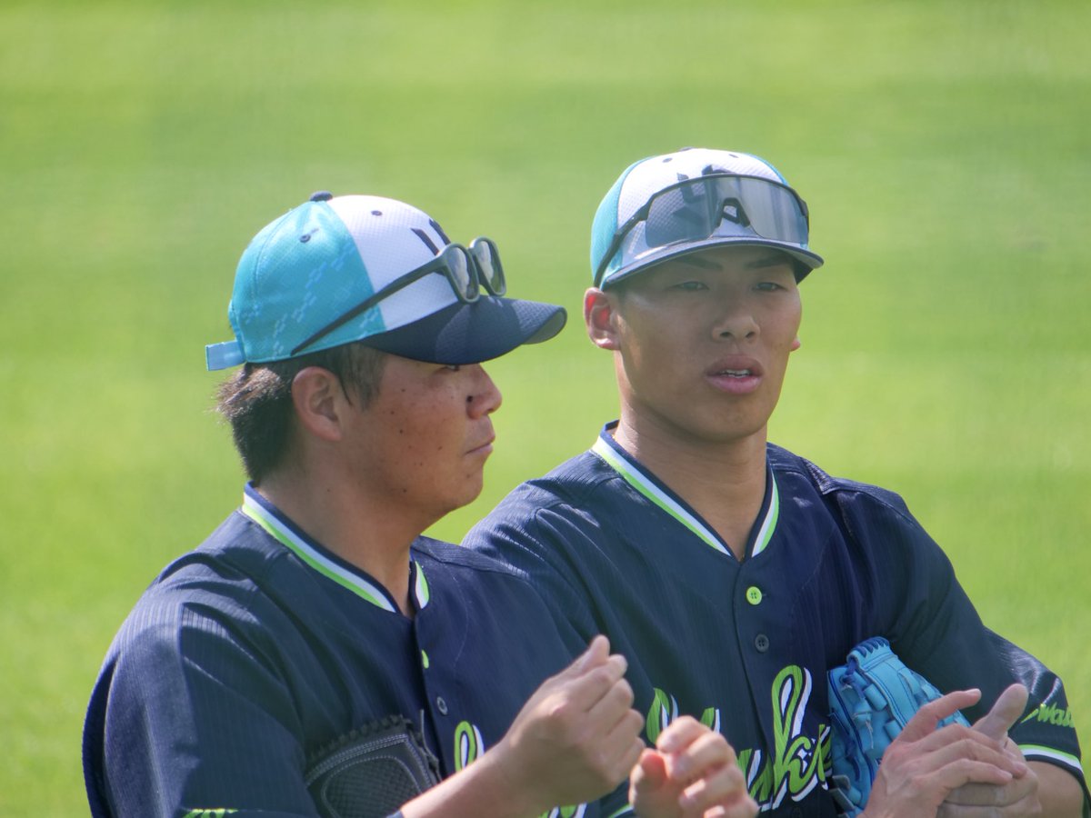 _bluex7's tweet photo. キャッチボール⚾️
#山野太一 
#清水昇 
#swallows https://t.co/MGWsgYsxba