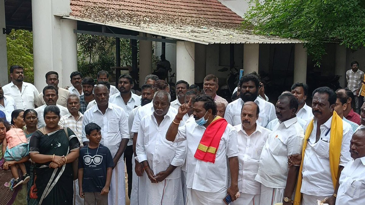 Peter_Offl's tweet photo. இன்று அண்ணன் #மக_ஸ்டாலின் @MaKaStalin அவர்களின் தலைமையில் கும்பகோணம் கல்லூரி மாணவி கடத்தி தாக்கப்பட்ட சம்பவம் குறித்து குற்றவாளிகளை கைது செய்ய கோரி ஆர்ப்பாட்டத்தில்!

#PMK #PSMF #Ma_ka_stalin #Kumbakonam https://t.co/QwcGCEwzF6