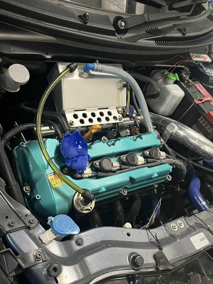 hxc_j8's tweet photo. #愛車にかかった金額おいてけ

車両 70万
イス×2 10万
ロールバー 7万
外壁塗装ペンキ2万
カム ？万 バルブ ？万 ECU タダ万
エンジンルームの色々(割と元からついてた)
タワーバー×3本 5万？
ホイール4本 2万

全然お金かけてない(ワゴンRの時の方が掛けてる) https://t.co/y9J2Ct1m5w