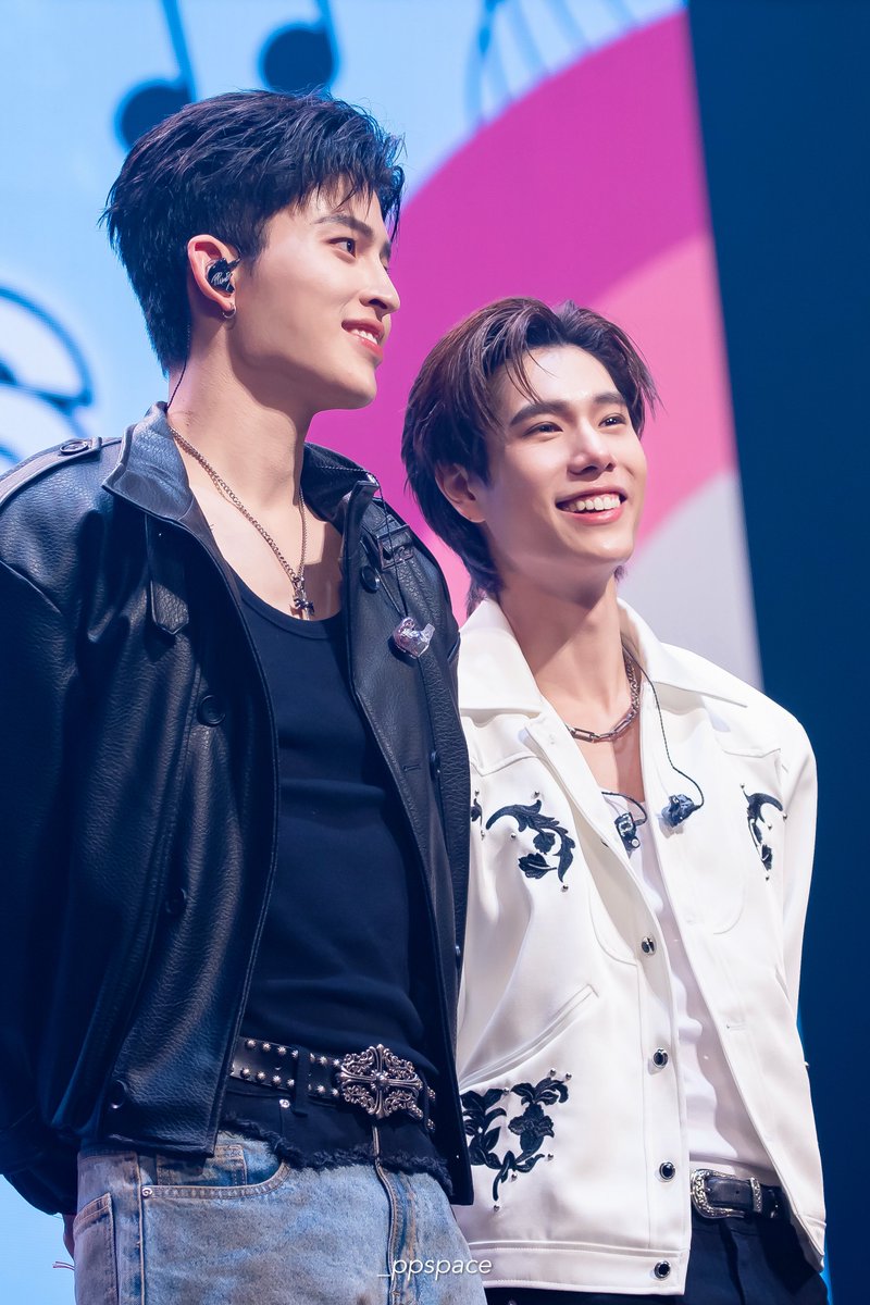 ยิ้มมมมมมม (หรือแอบคุยกัน)

PONDPHUWIN JP FANFEST26
#GMMTVFANFEST2026JP