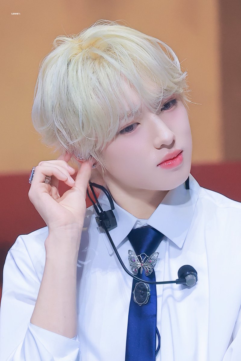 𝐋𝐎𝐕𝐄% tweet media