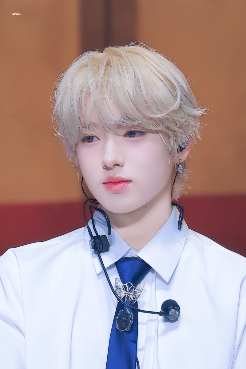 𝐋𝐎𝐕𝐄% tweet media