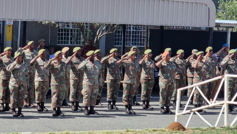 A South African military veteran has encouraged soldiers to continue to protect the country’s sovereignty and defend the nation with honour and discipline.  tinyurl.com/2uy9pjtn