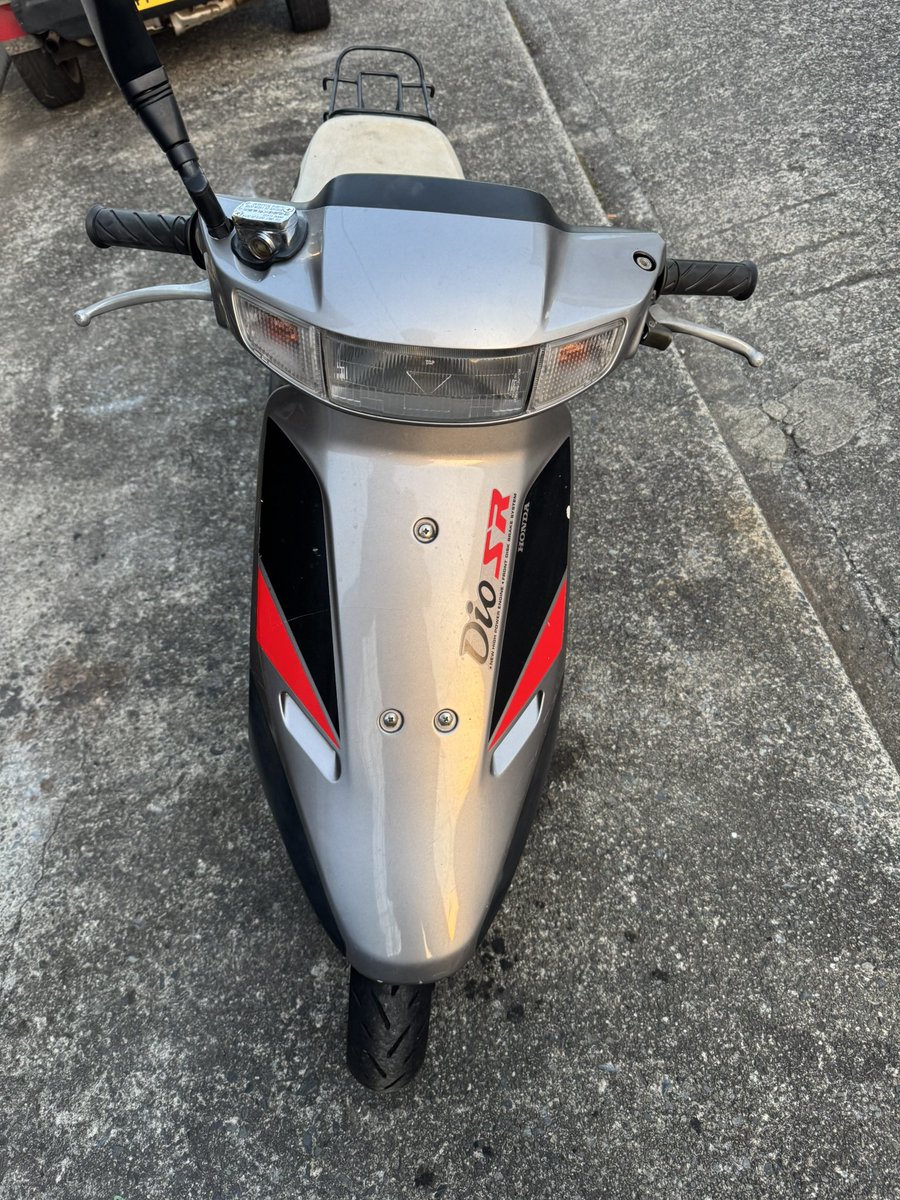 いやほんとに15万で売りますプーリーとかは何入れたか忘れました
純正オプションのマットとインナーカゴ、傷等ありますがなかなか程度のいい純正シードシルバー
正真正銘AF25です　現在黄色ナンバー純正部品も少しは残ってますエンジン周り