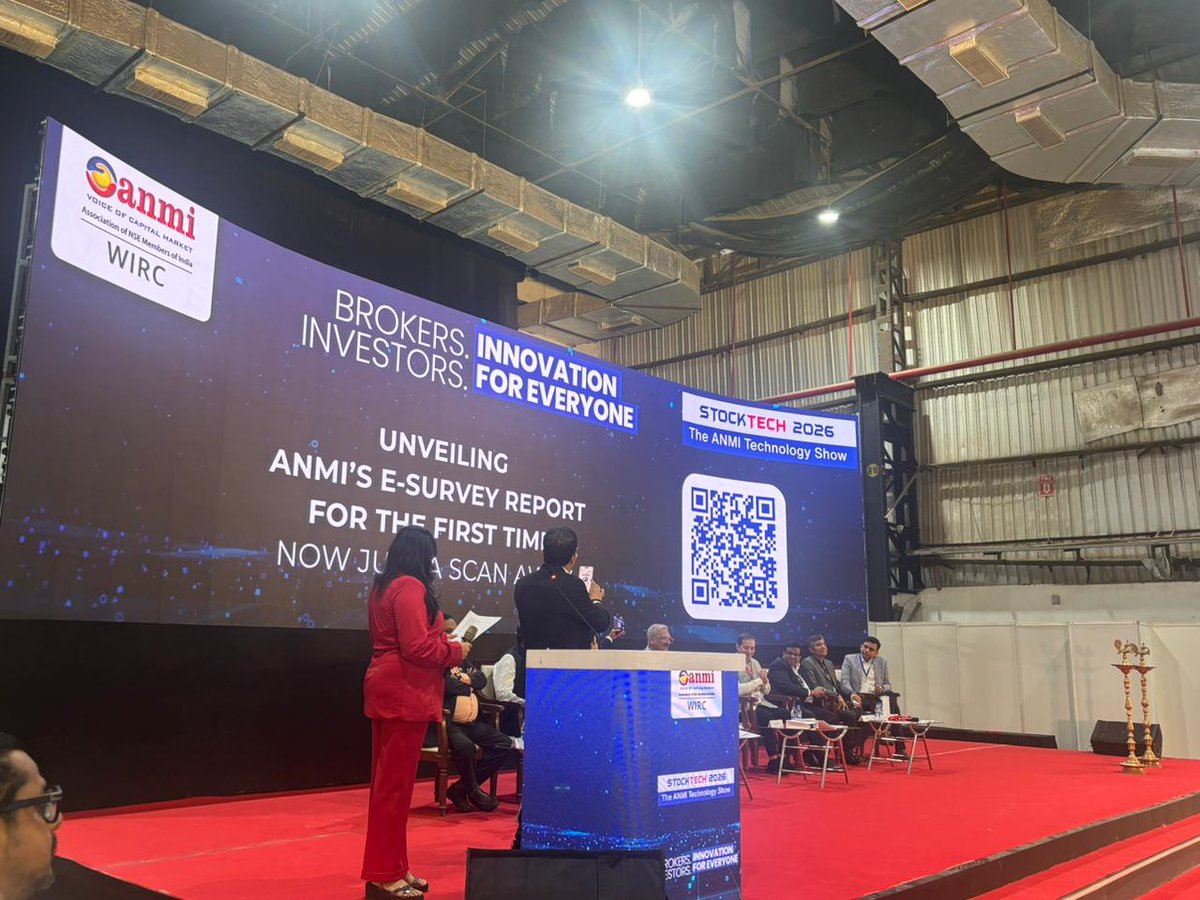 AnmiWirc's tweet image. Embracing the power of digital. Shri Ashish Kumar Chauhan, MD &amp;amp; CEO, National Stock Exchange of India unveils the e Survey Report via QR code.

@OfficialAnmi 

#StockTech #StockMarketBhiSahiHai #InnovationForEveryone #Technology #AI