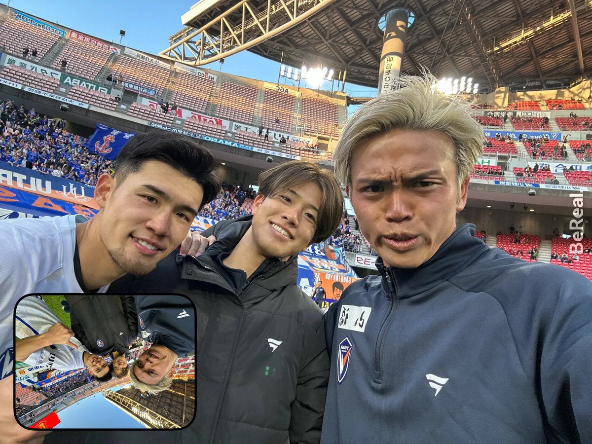 BeReal.🔷🔶 17:03📲 『今季、初勝利です🦸🫶💙🧡』 #vvaren #長崎旋風