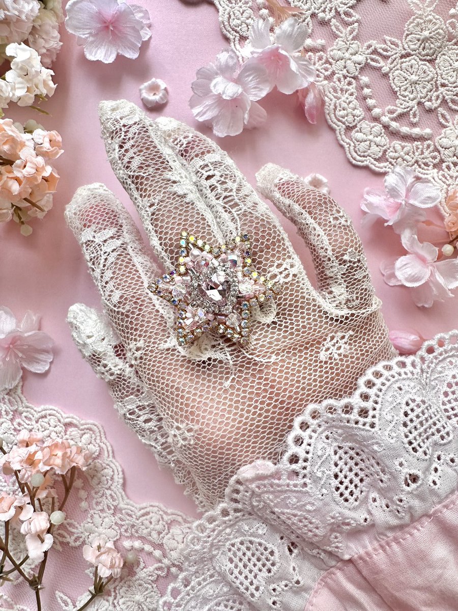 夜の女神　piari ビーズ　ハンドメイド