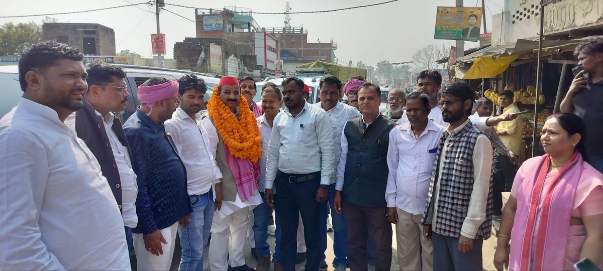 जनपद जौनपुर बॉर्डर पर पार्टी कार्यकर्ताओं द्वारा स्वागत !