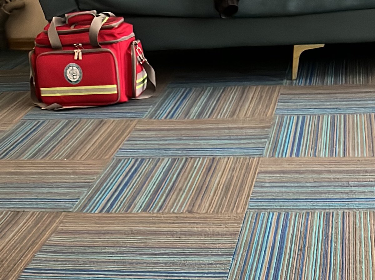 reader_bzaya09's tweet image. Чи миний сүүлчийн хоргодох газар мөн үү
Чиний сэтгэлийн гүнд би үхэж болох уу ля ля ля гээд л дуудлагадаа гарыдаа