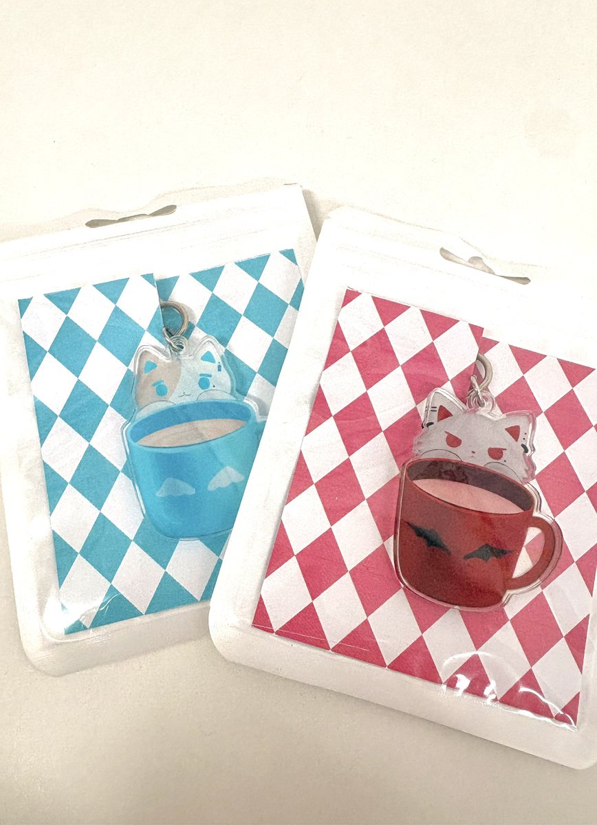 nene___0508's tweet photo. 【キーホルダー】
葛葉と叶のキーホルダーサンプルです☕
他にもいろんなキーホルダーなどを置いてます！当日はよろしくお願いします！
 #CC福岡 #CC福岡63 https://t.co/nFDGK38XvL