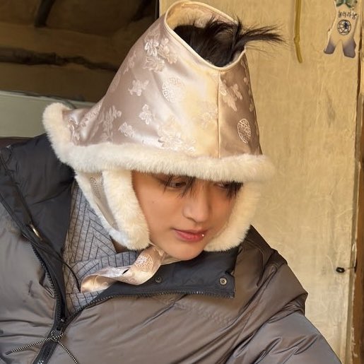 ineeditumm's tweet image. 아 놔 이 날은 찡찡이 아니고 칠칠이엿나