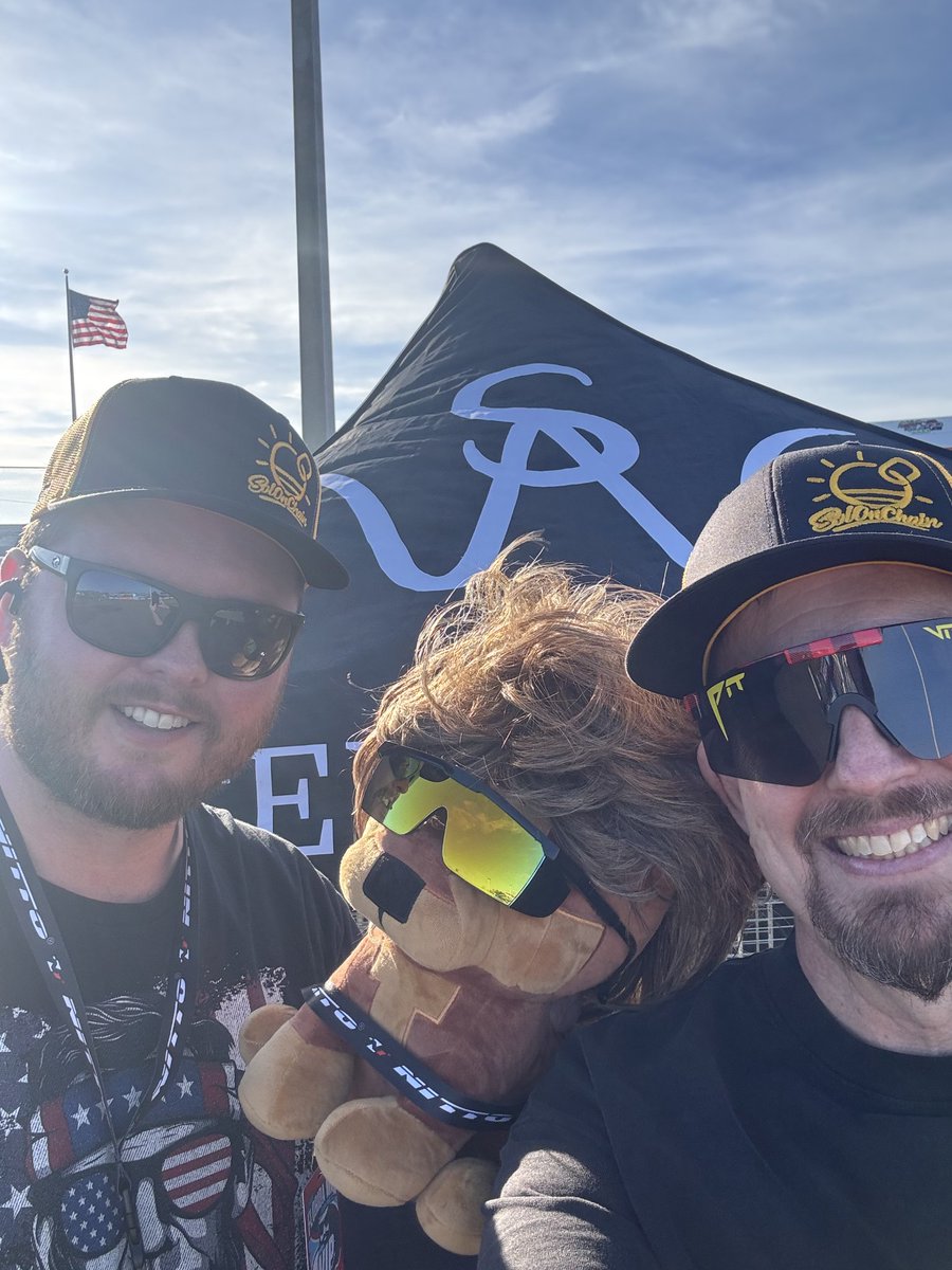AntiOnChain's tweet photo. 💥HELP ME WITH THIS

Gary Opens doors and is having a blast at @flmangames

@hopeshoemaker is a new friend who doesnt use her X because she doesnt think people engage enough.

Can we show her the way? https://t.co/9f5avv1Dz4