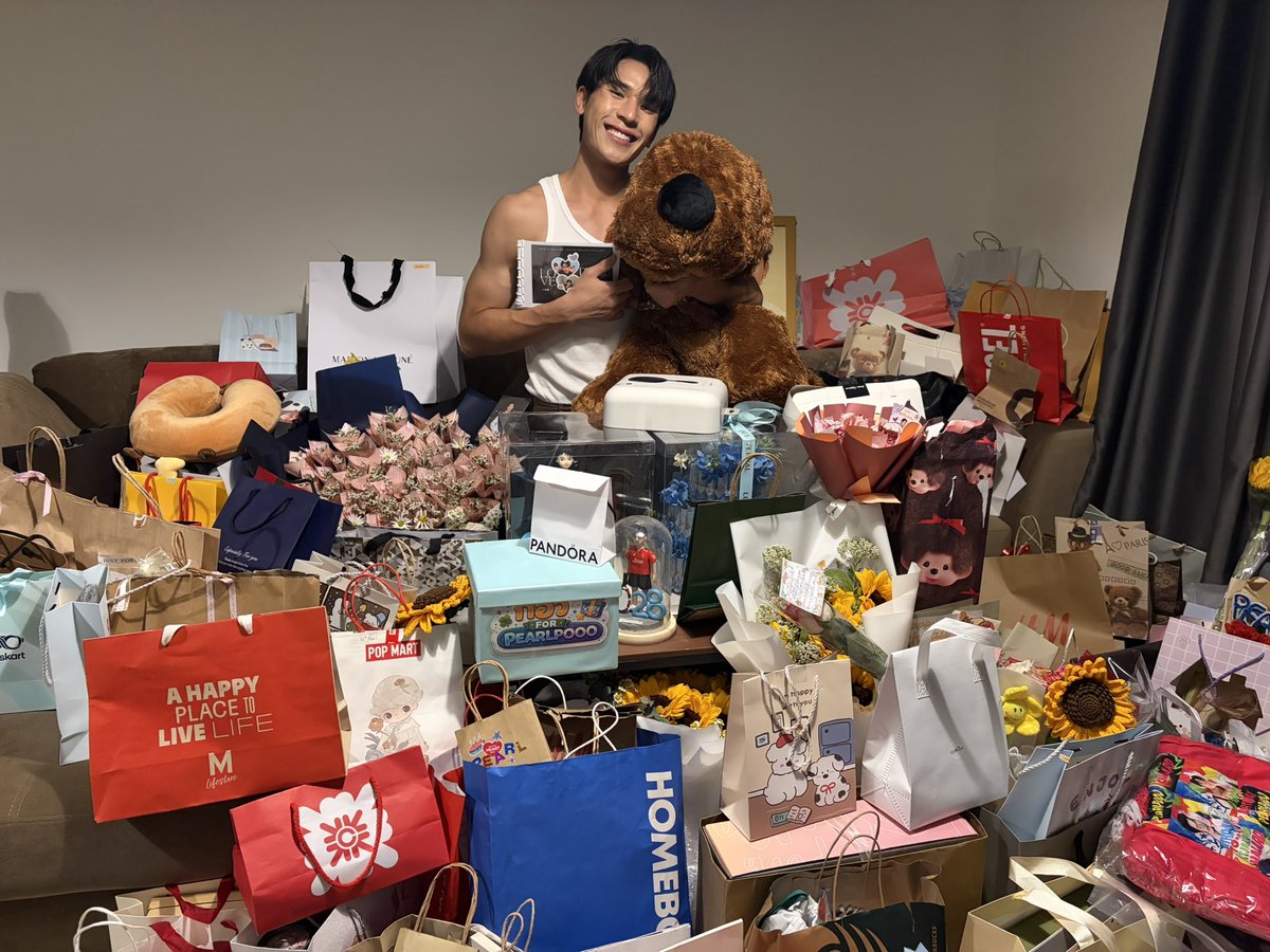 Pearlpooo tweet media