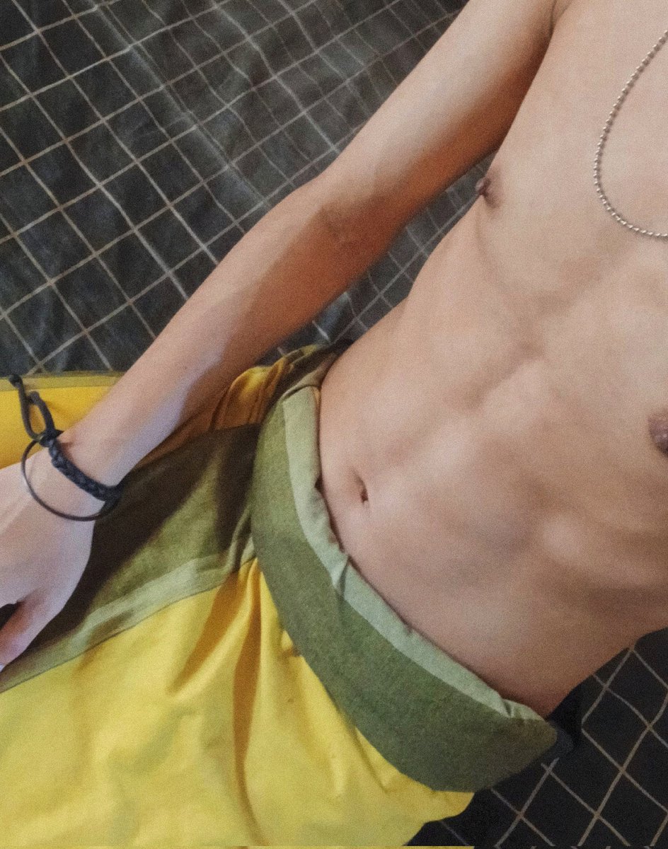 notyourfavboi tweet media