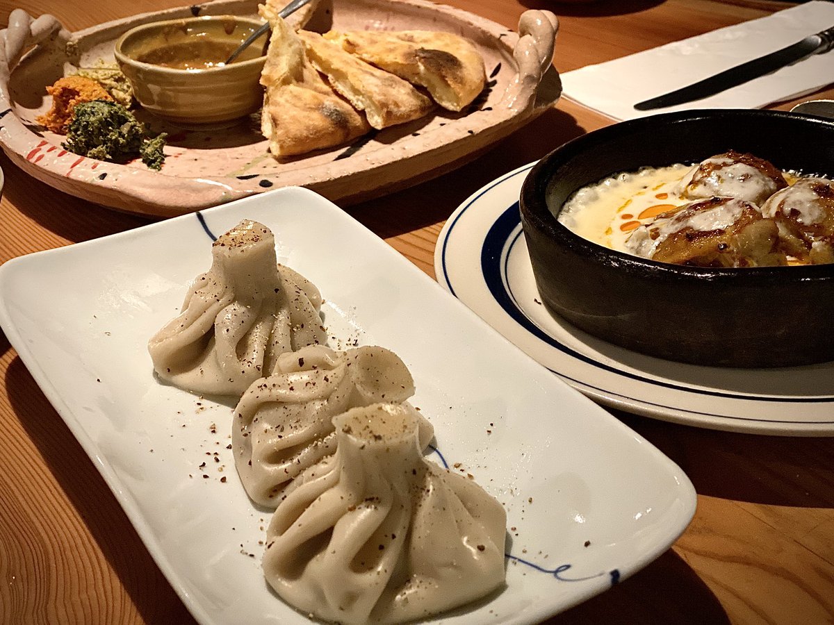 これはジョージアわんぱくセットと、2軒目のガレット 