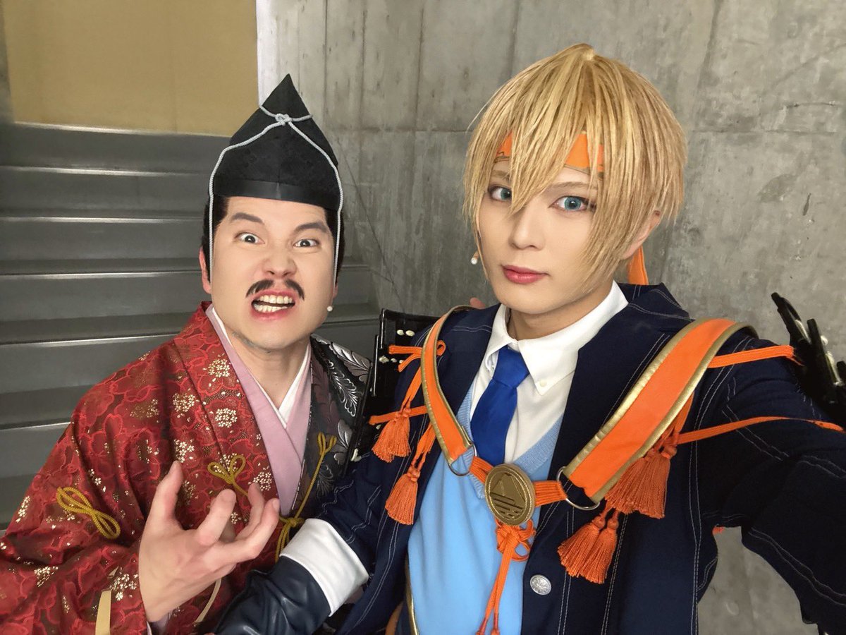 ミュージカル『刀剣乱舞』
〜静かなる夜半の寝ざめ〜

東京凱旋公演、開幕⚔️
観にきて下さった皆様、本当にありがとうございました❗️
山姥切国広⚔️佐々木道誉
私は、彼の成長力の逞さ美しさに毎日感動してます。
また明日⚔️