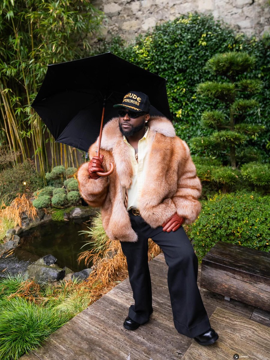 DavidoDailyPost's tweet image. Davido hasn’t missed in years and that’s not talked about enough.
Do you think he’s the most consistent Afrobeats artist? 👀🔥