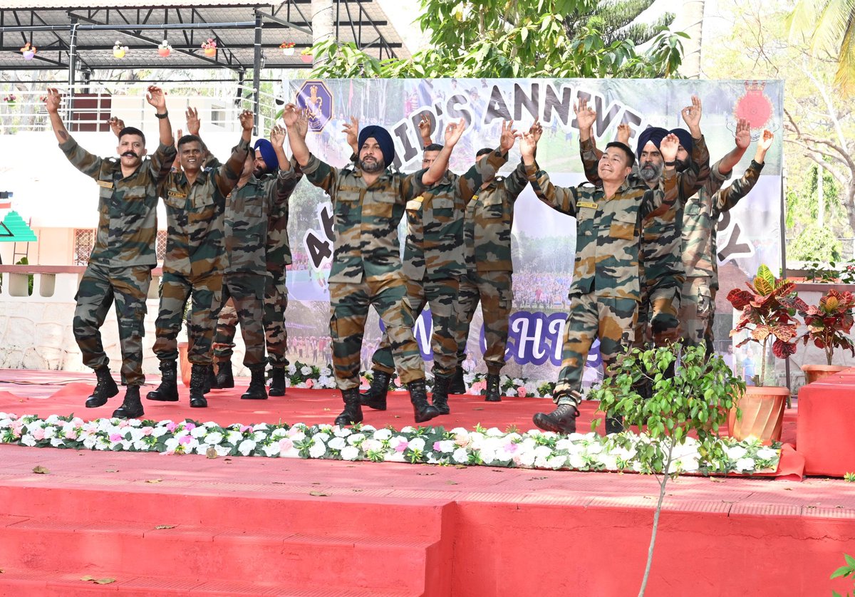 INS Chilka tweet media