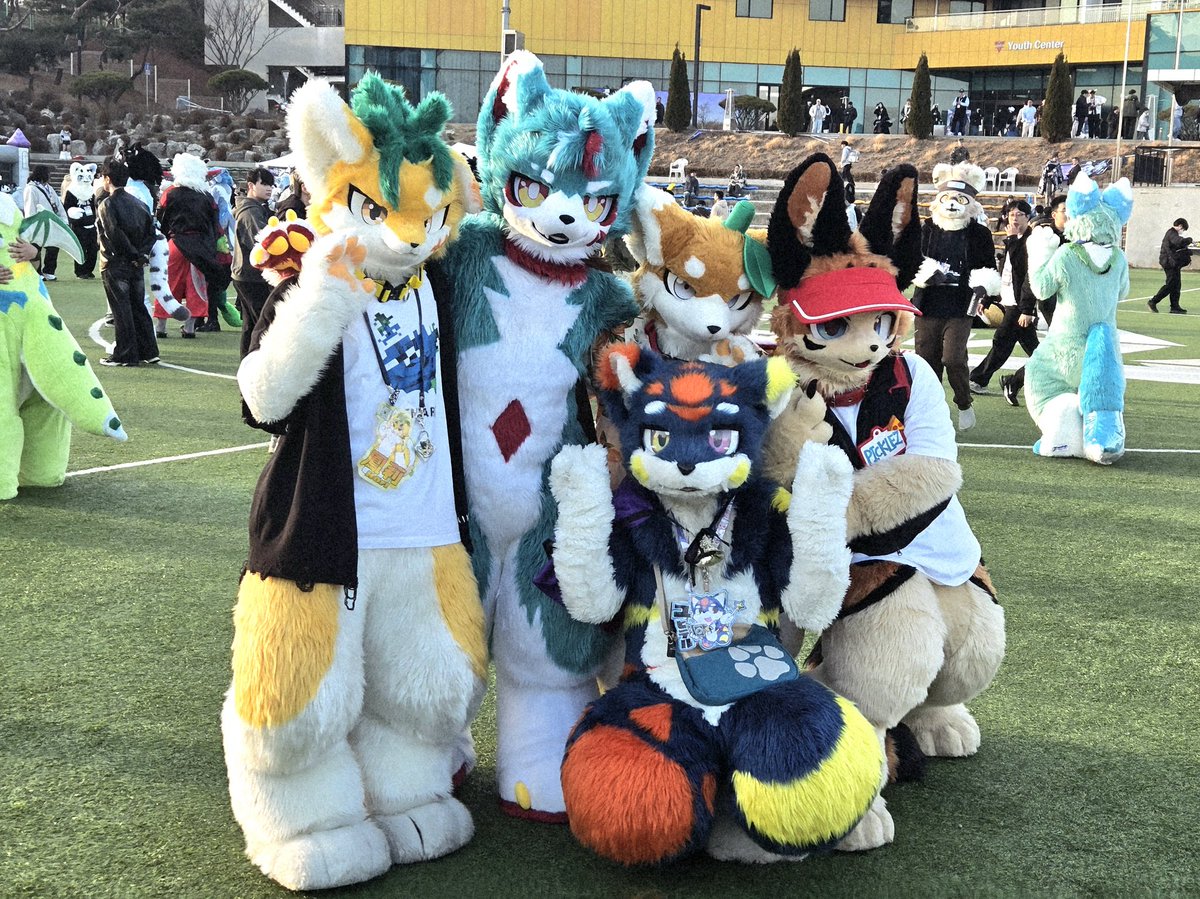RUGI5091's tweet image. 이쁜이옆에이쁜이옆에이쁜이옆에이쁜이옆에이쁜이
#FurryJoA2026