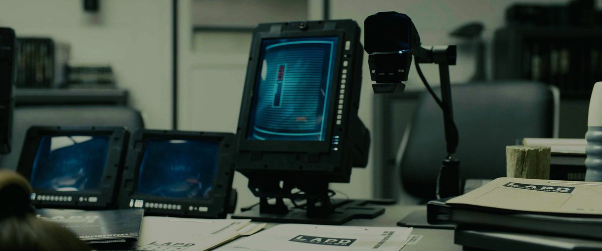 SciFiArchives's tweet photo. Blade Runner 2049’s stunning technology. https://t.co/k4Tw2mbZTy