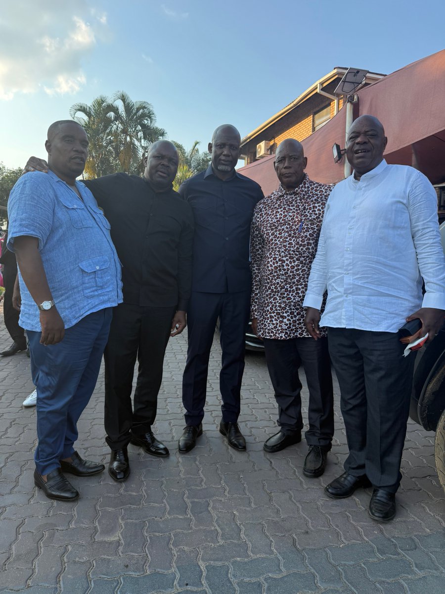 Prof Hlengani Mathebula tweet media