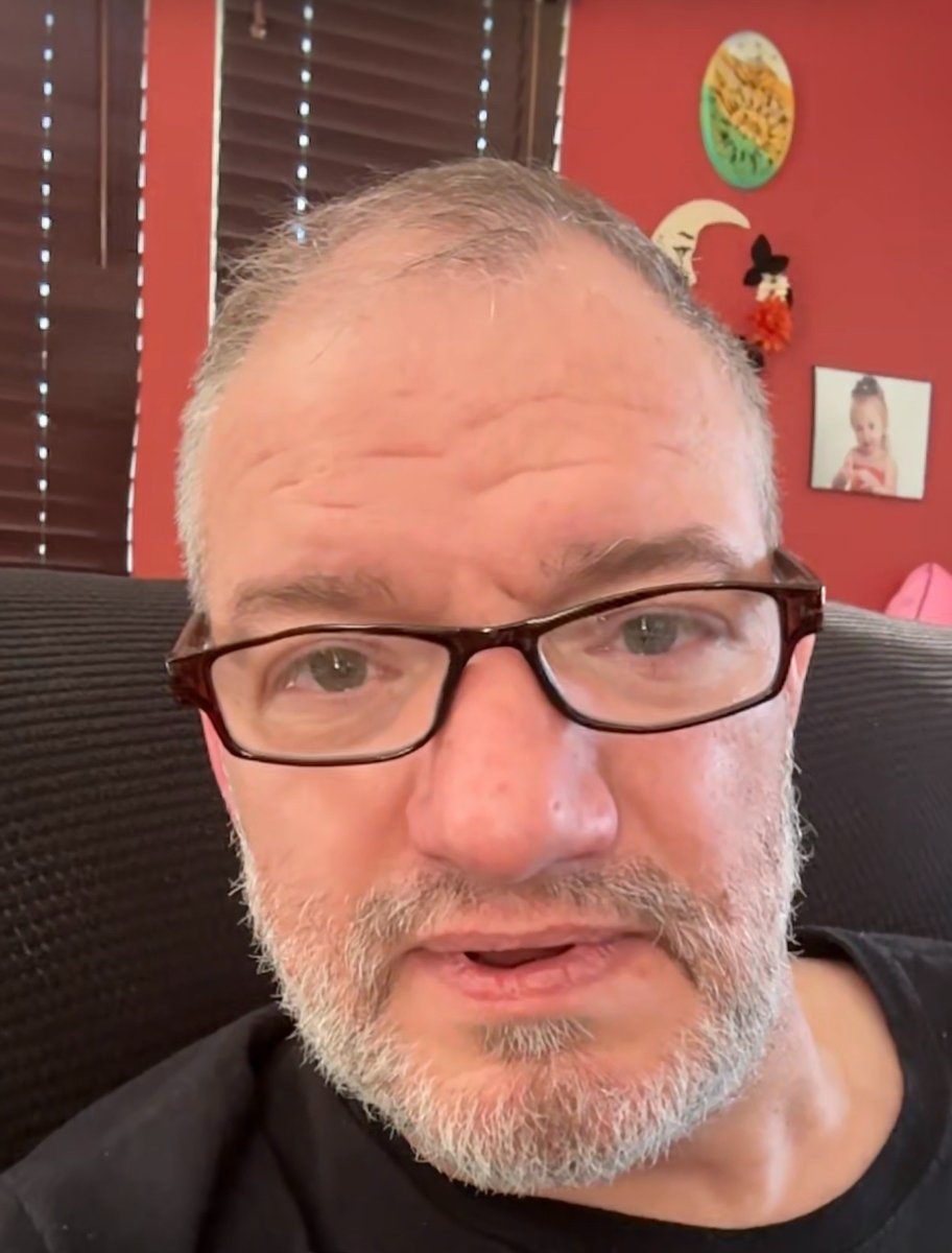 KeithEnberg's tweet photo. I love to cheat and lie. I also suck 🍆 https://t.co/db9BbwbUzV