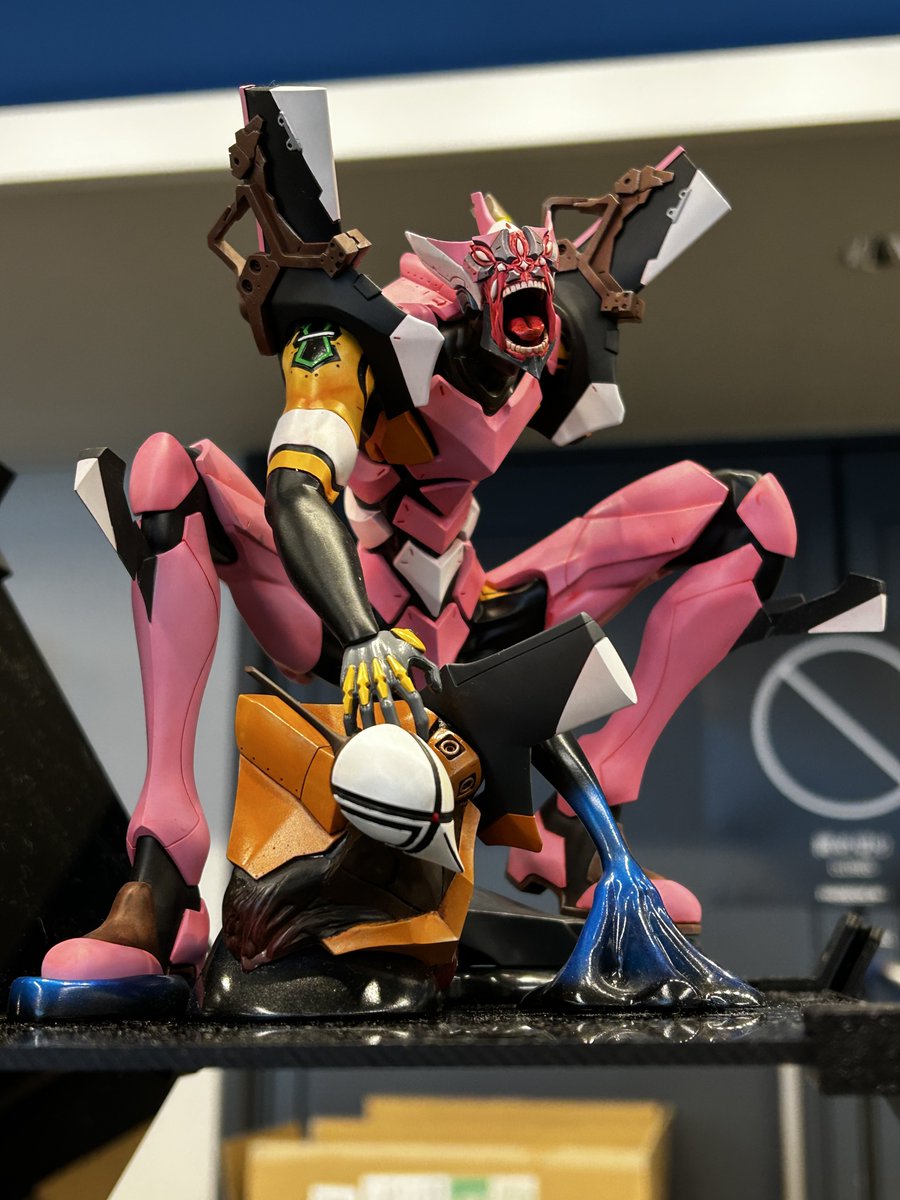 超カッコイイ……😭😭😭
生で見れて嬉しすぎる😭😭😭
#エヴァフェス