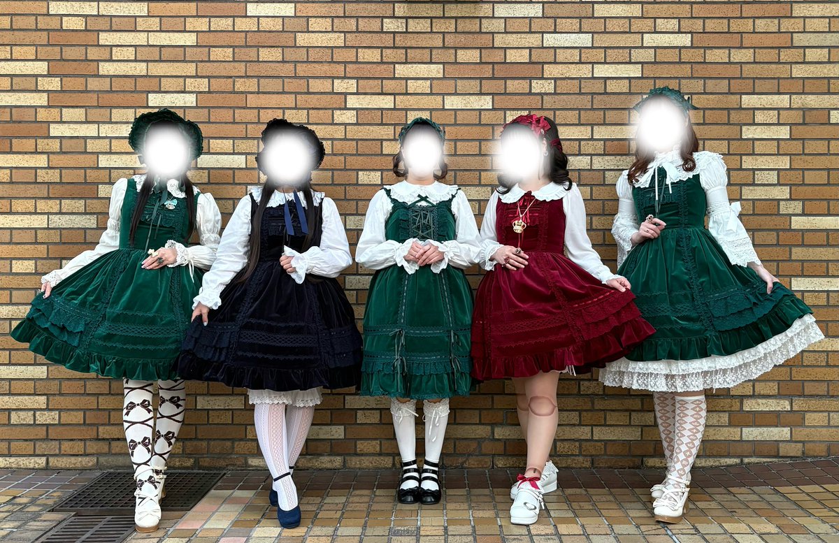 今日は別珍で集まったよ〜💕

左から
💚@わたし
💙<a href="/reidolxa/">れい❁⃘*.ﾟ</a> ちゃん
💚<a href="/chicochico1212/">💚ちか💜</a> ちゃん
❤️<a href="/rocon_ringo_5_5/">🍎ろこん🍎</a> ちゃん
💚<a href="/kotoko_nico25/">ことこ</a> ちゃん

いつもありがとう〜🫶
今日も楽しかった♡！