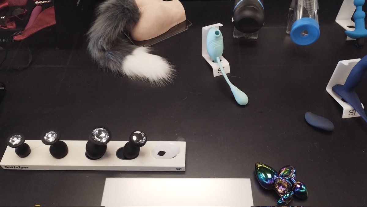 Call me Lilith tweet media