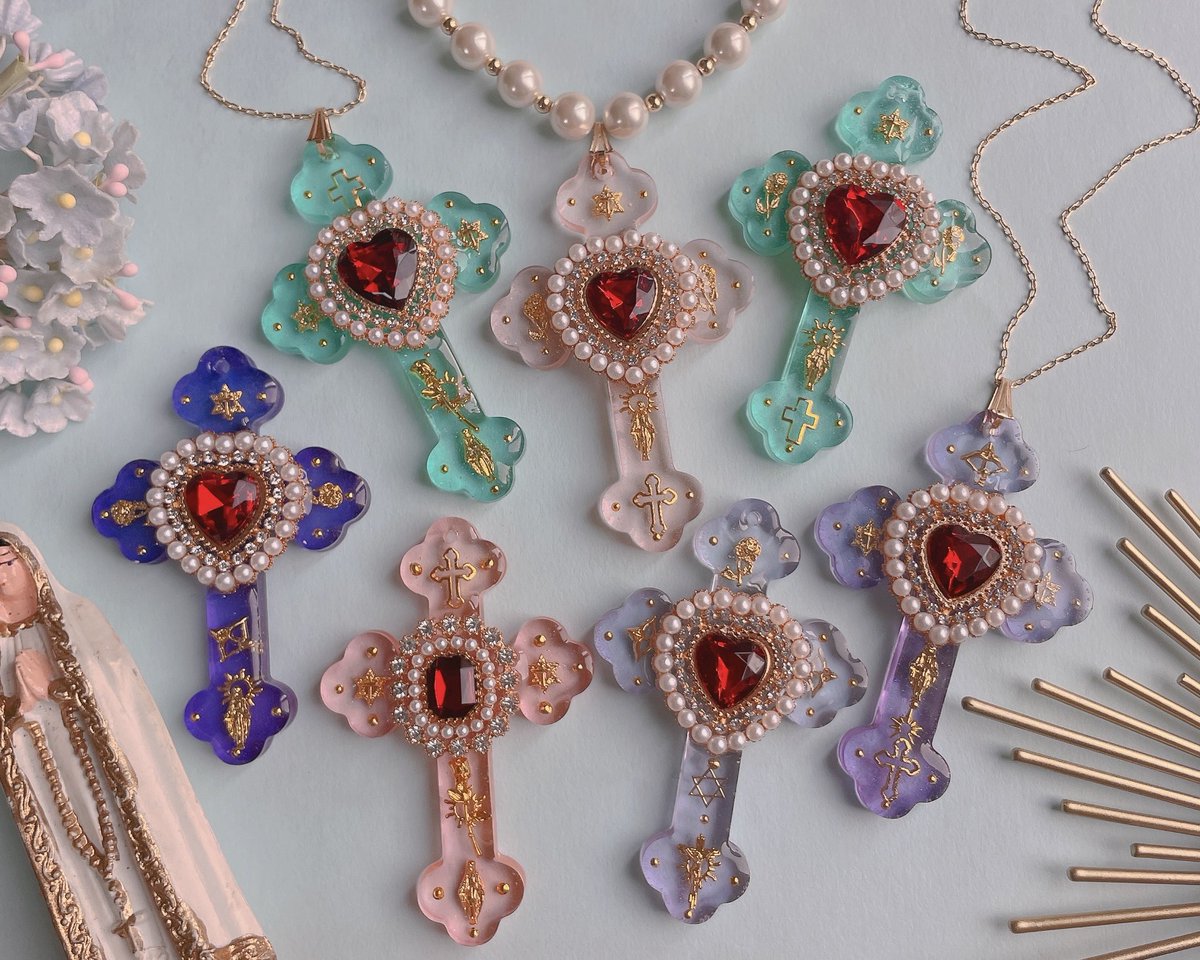 #3連休はフォロワーさんが増えるらしい
#3連休はフォロワーが増えるらしい

ヴィンテージパーツなどを集めたり
アクセサリーを作ったりしています🪞꙳.☽