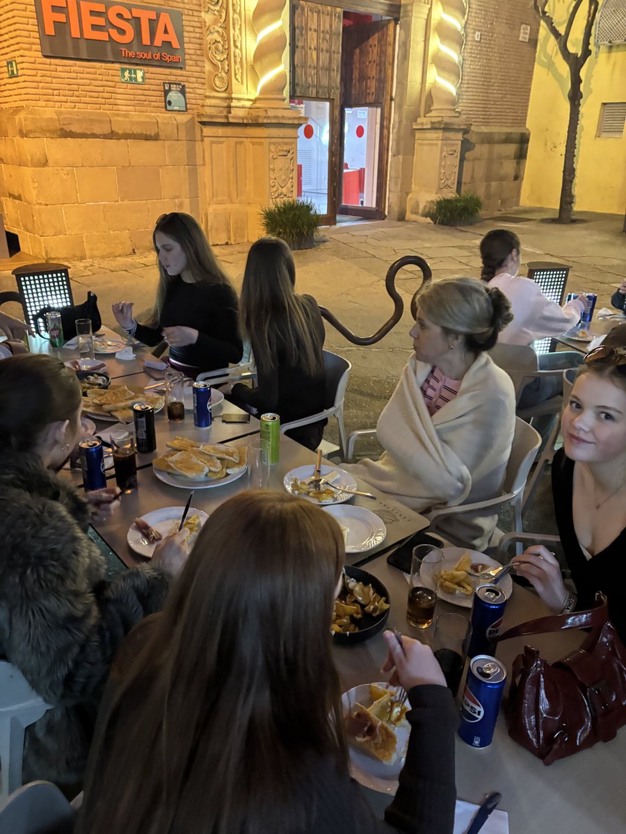 MFL DEPT OLCHS tweet media