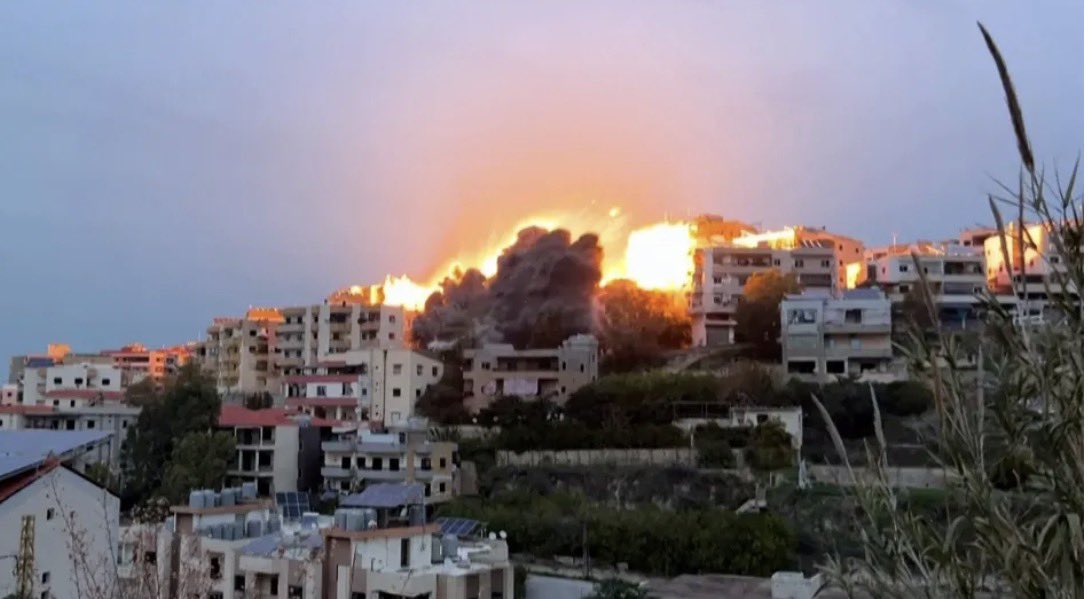 Libano. 10 persone sono state uccise e altre 24, tra cui 3 bambini, ferite da raid aerei israeliani nella Bekaa. Gli aerei hanno colpito anche il campo profughi palestinese di Ain al-Hilweh (Sidone) uccidendo almeno 2 persone. Israele dice di aver preso di mira Hezbollah e Hamas