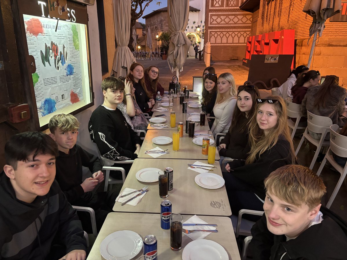 MFL DEPT OLCHS tweet media