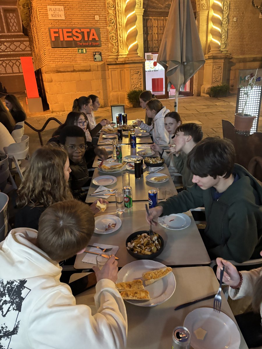 MFL DEPT OLCHS tweet media