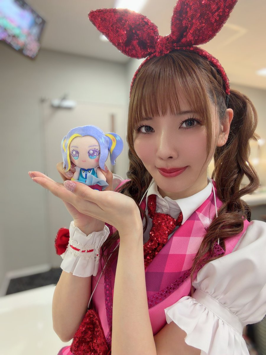 #アイカツプラネット 5周年イベントありがとうございました🪞
今回は司会やらみんなをサポート！本当に楽しかったです♡
今回はライブでルリちゃんパートを代わりに歌わせてもらったのでツインテにしたよ✨️
プラネットのみんなも来てくれたみんなも配信で見てくれてたみんなもありがとうー！！！