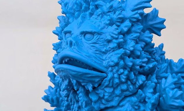 ビリケン商会の傑作キット「ガラモン」が、鮮やかな新色「青色」で待望