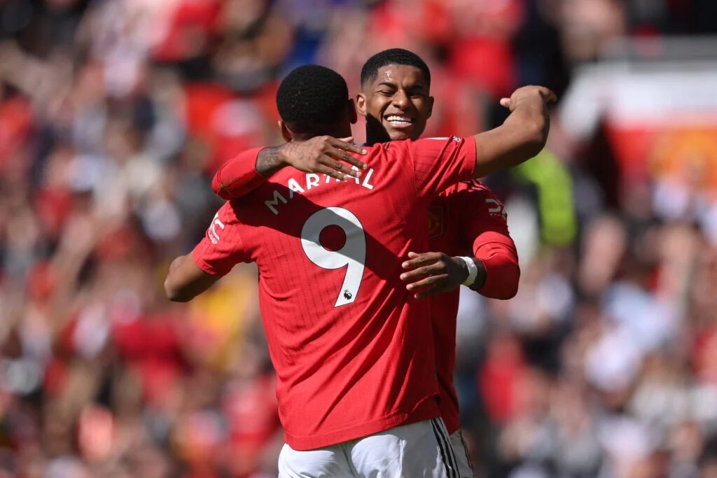 CediFootball's tweet image. Martial stood out for his versatility and “everything” he did, even more than Rashford in training. Dalot’s insight highlights a peak United era and Martial’s lasting impact beyond the touchline. #MUFC #FootballInsights