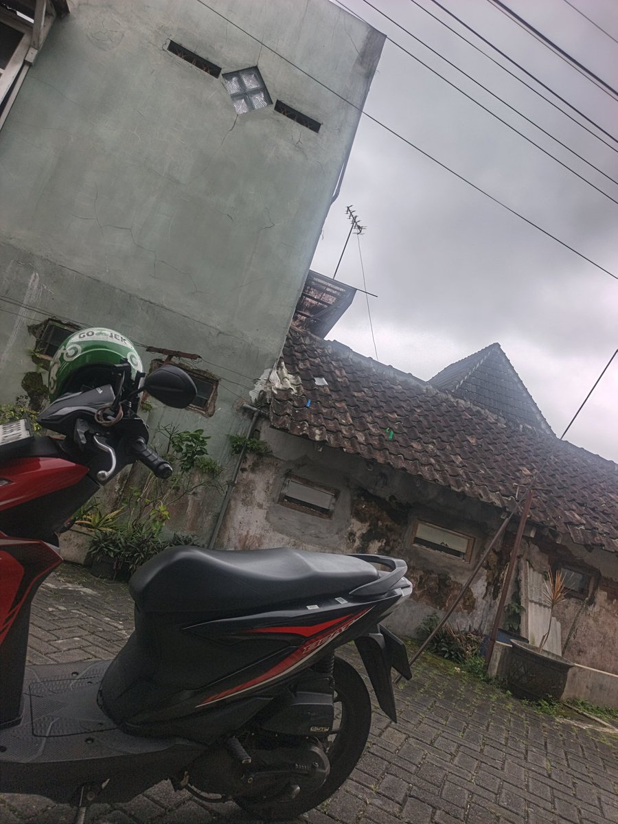 Gojek on the street 🏍️💨 tweet media