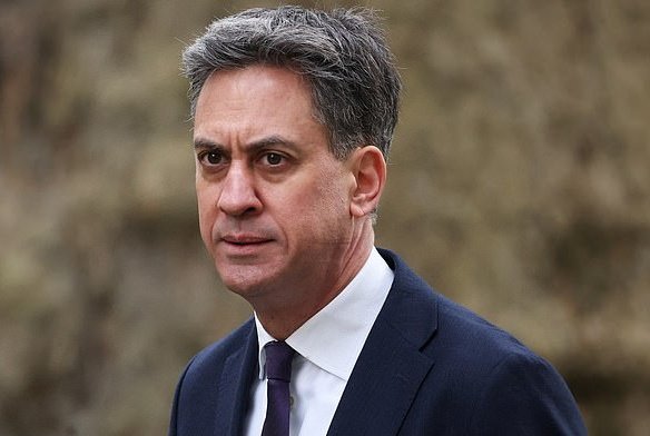 GET LABOUR OUT tweet media