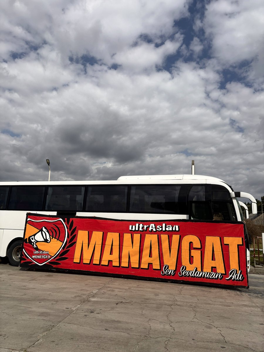 YILLARDIR SENİNLE GELDİK HER YERE!

#SenSevdamızınAdı